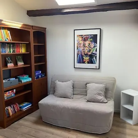 Nyaraló Maison Toute Equipee *